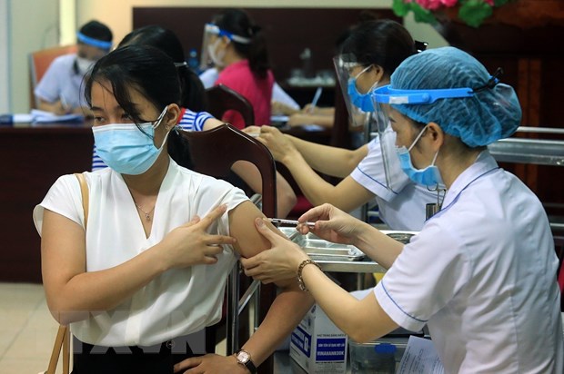 "Vaccine tốt nhất là vaccine đã cấp phép lưu hành và đến sớm nhất"