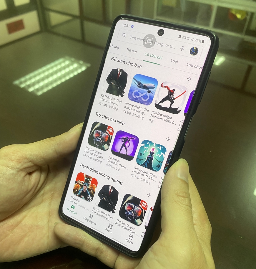 Bài 1: Hệ lụy khi người trẻ chìm trong bàn phím