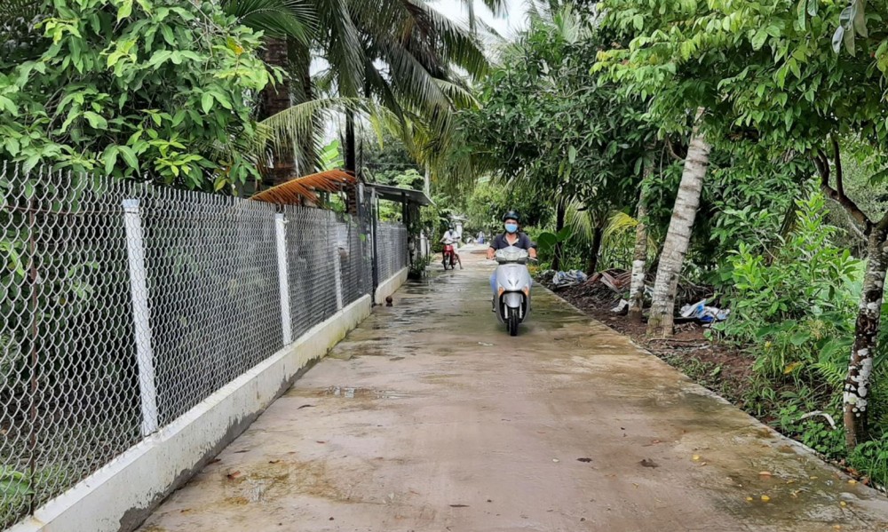 Tuyến đường rạch Bờ Gừa được nâng cấp mở rộng giúp người dân lưu thông an toàn.