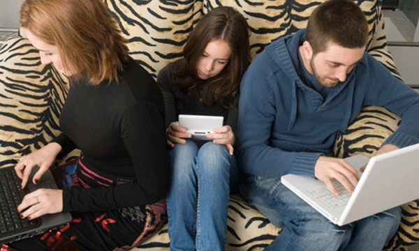 Nghiện công nghệ - hệ lụy của COVID-19