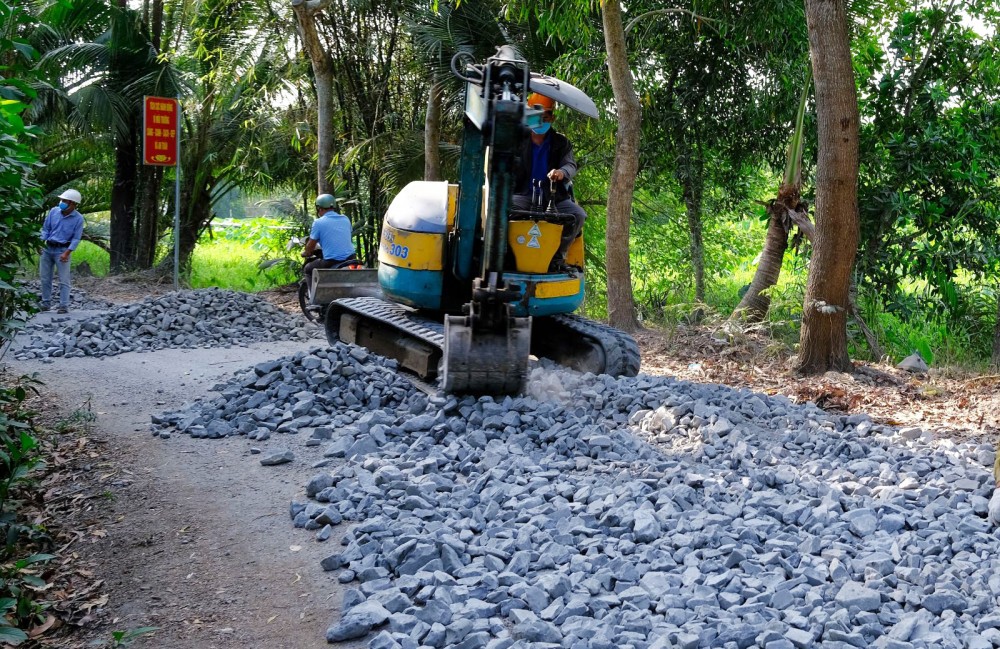 Tăng tốc xây dựng nông thôn mới nâng cao Xây dựng giao thông nông thôn trên địa bàn huyện Phong Điền.