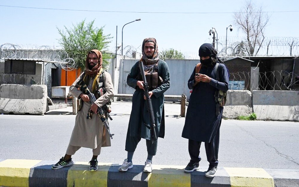 Lực lượng an ninh Taliban đang phải căng mình chống IS. Ảnh: AFP