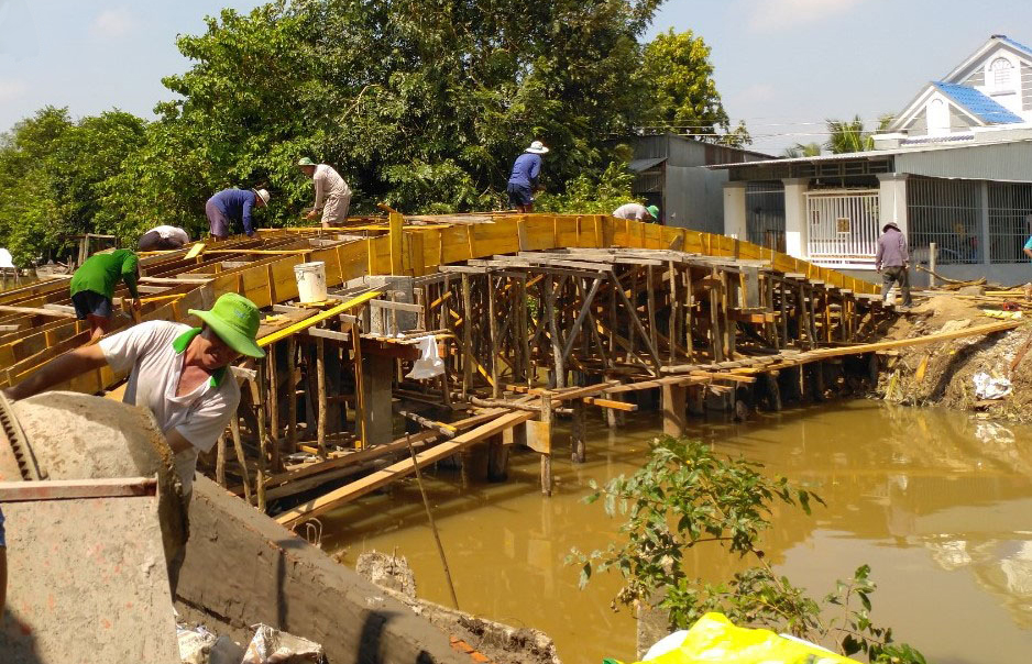 Xã Vĩnh Trinh đang xây dựng cầu ngọn Đường Trâu.
