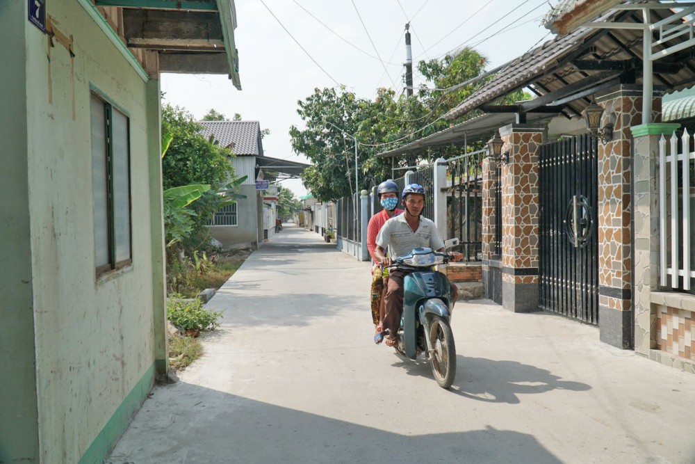 Hầu hết đường giao thông ấp Thới Bình được mở rộng, tráng bê tông sạch đẹp.