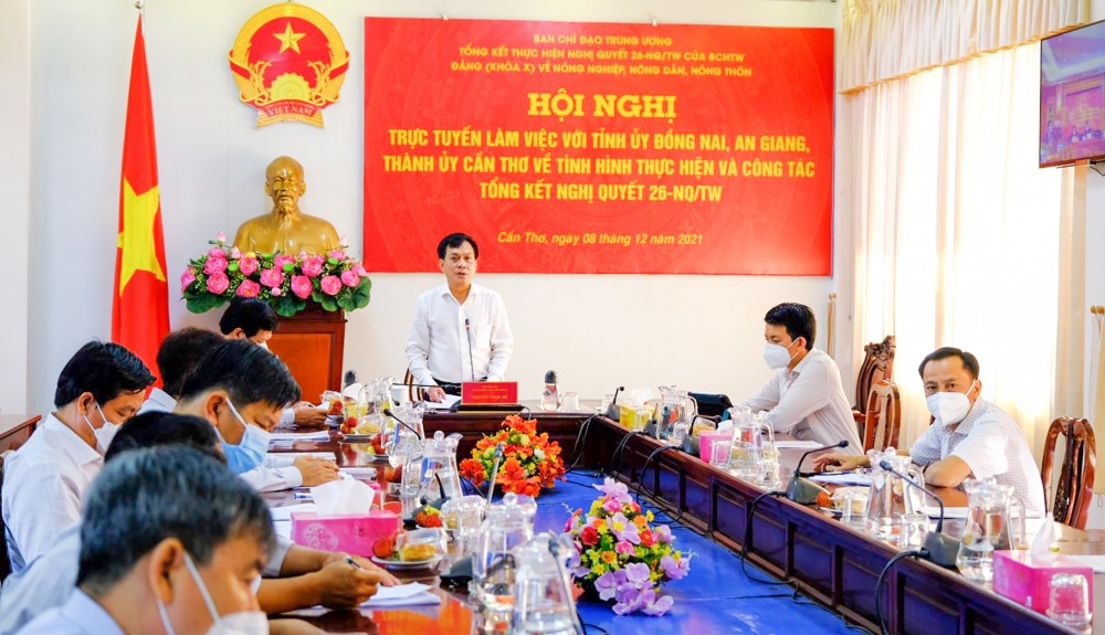 Phó Chủ tịch UBND TP Cần Thơ Nguyễn Ngọc Hè phát biểu tại hội nghị.