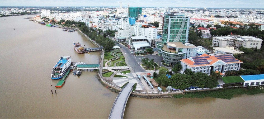 Định hướng phát triển đô thị Cần Thơ gắn với bản sắc sông nước vùng ĐBSCL.