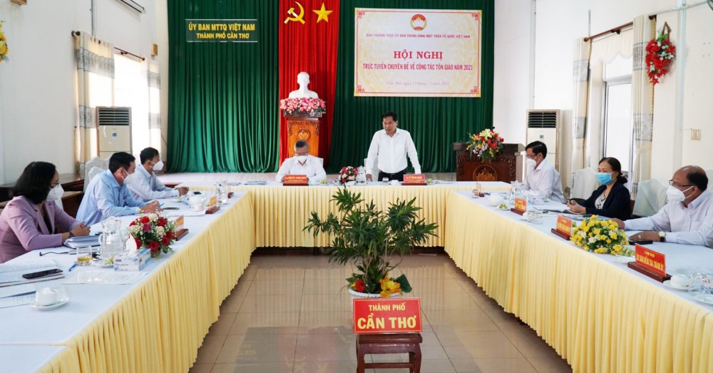 Đồng chí Lê Quang Mạnh, Ủy viên Trung ương Đảng, Bí thư Thành ủy phát biểu chỉ đạo tại buổi kiểm điểm. Ảnh: ANH DŨNG