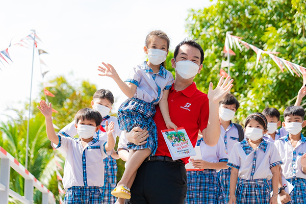 Hành trình chiếc cầu nối nhịp tri thức đến với miền sông nước