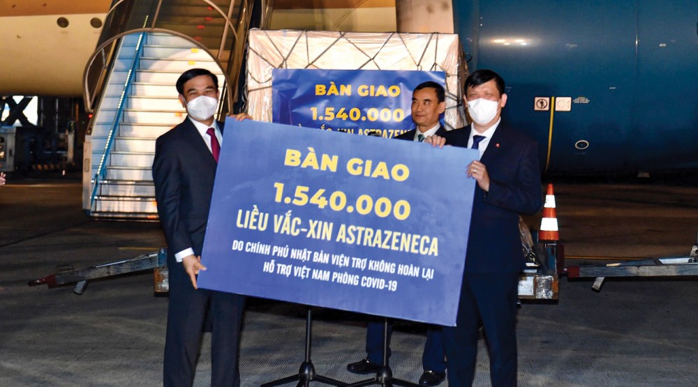 Việt Nam tiếp nhận hơn 1,5 triệu liều vaccine Nhật Bản tặng nhân chuyến thăm của Thủ tướng Phạm Minh Chính. Ảnh: VGP