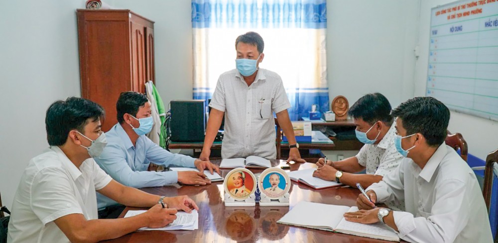 Thường trực Đảng ủy và UBKT Đảng ủy phường Long Hưng triển khai công tác kiểm tra, giám sát năm 2022.