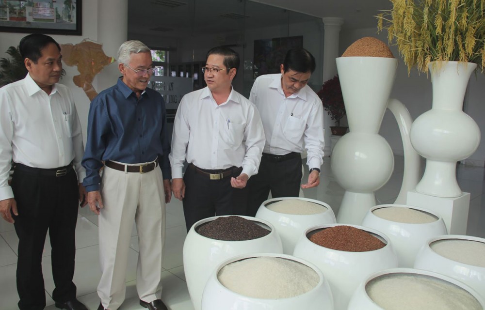 Lãnh đạo thành phố thăm và chúc Tết doanh nghiệp nhân dịp đầu xuân