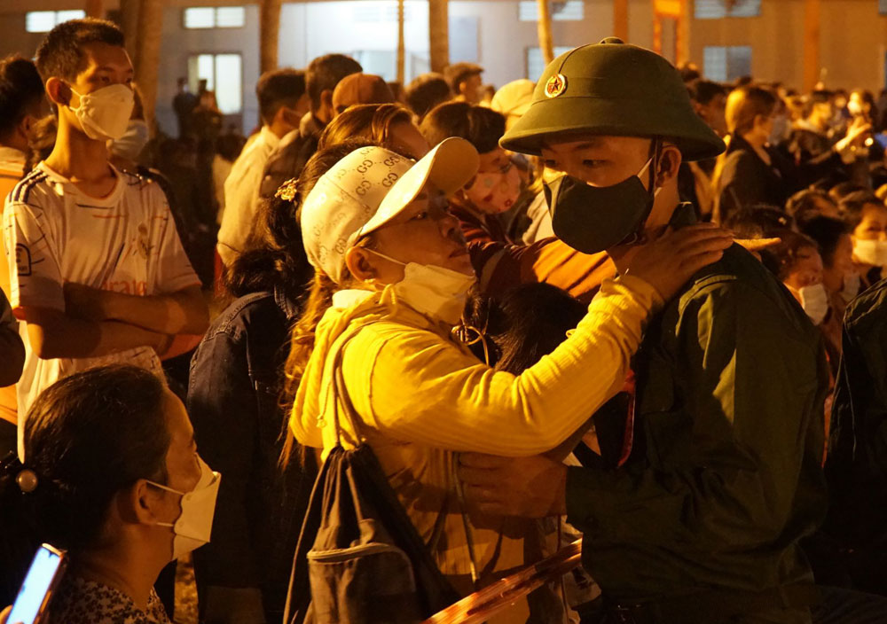 Rộn ràng ngày hội tòng quân