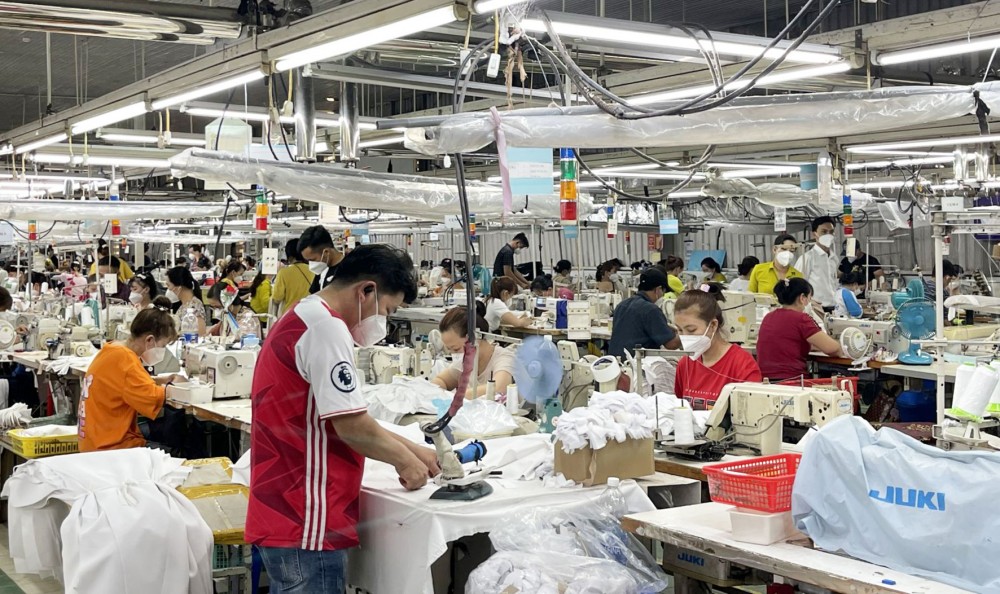 4 thị trường xuất khẩu tỉ USD của Việt Nam Dệt, may là một trong những nhóm hàng xuất khẩu chủ lực của Việt Nam. Trong ảnh: Hoạt động tại Công ty TNHH May xuất khẩu Việt Thành. Ảnh: N.H