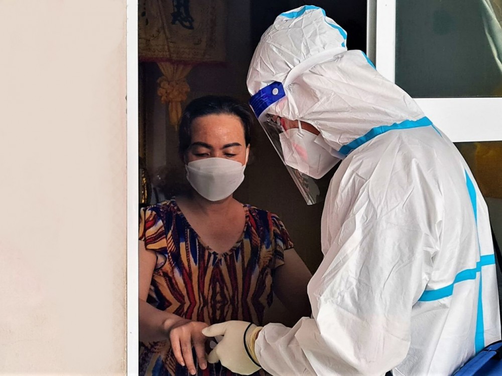 F0 triệu chứng nhẹ ở Cà Mau sẽ được đi làm. 