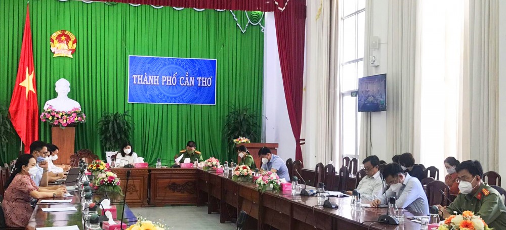 Đại biểu dự hội nghị tại điểm cầu TP Cần Thơ.