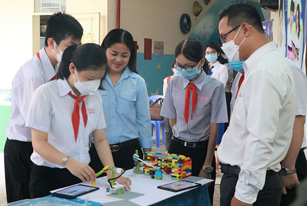 "Chuyến xe đổi mới sáng tạo"