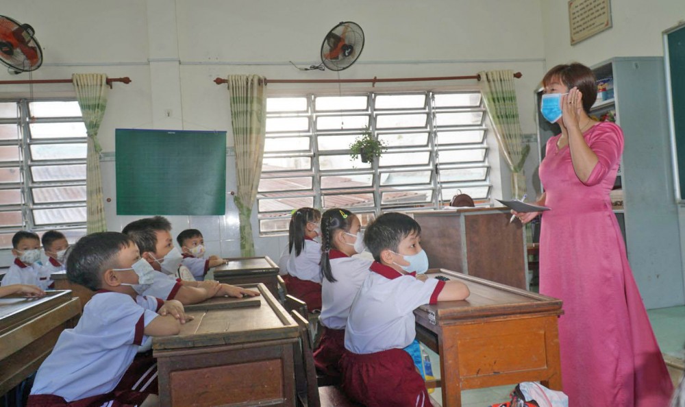 Giờ học của học sinh Trường Tiểu học Nguyễn Du, quận Ninh Kiều.