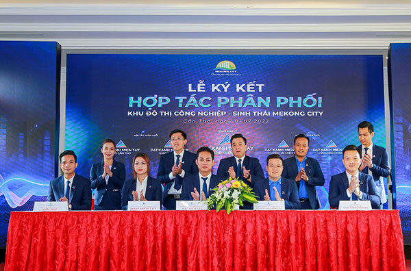Bắc Miền Tây - Đất Xanh Miền Tây ký kết hợp tác chiến lược và ra quân dự án Khu đô thị Công nghiệp Sinh thái Mekong City (Vĩnh Long)