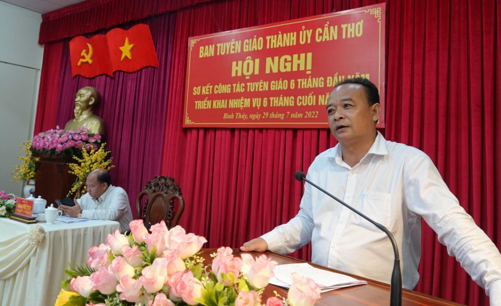      Đồng chí Nguyễn Ngọc Tâm, Ủy viên Ban Thường vụ, Trưởng Ban Tuyên giáo Thành ủy, phát biểu chỉ đạo hội nghị. Ảnh: NGỌC QUYÊN