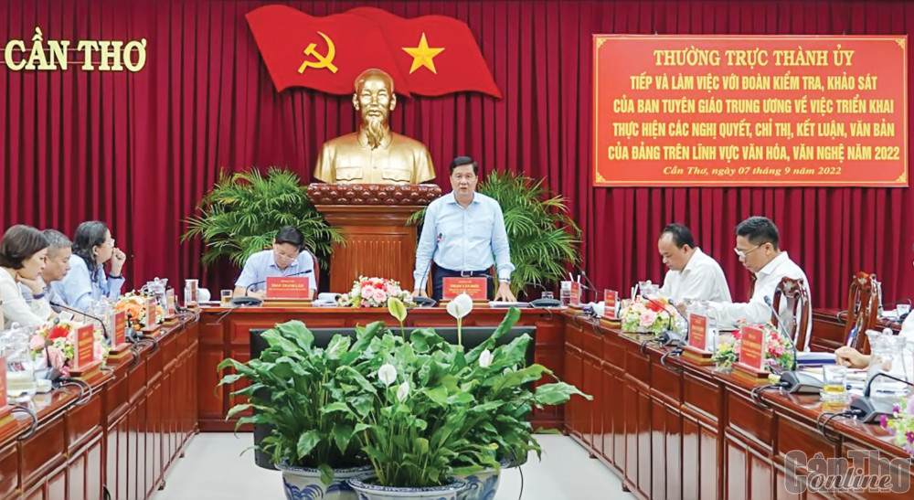 Đồng chí Phạm Văn Hiểu phát biểu tại buổi làm việc. Ảnh: DUY KHÔI