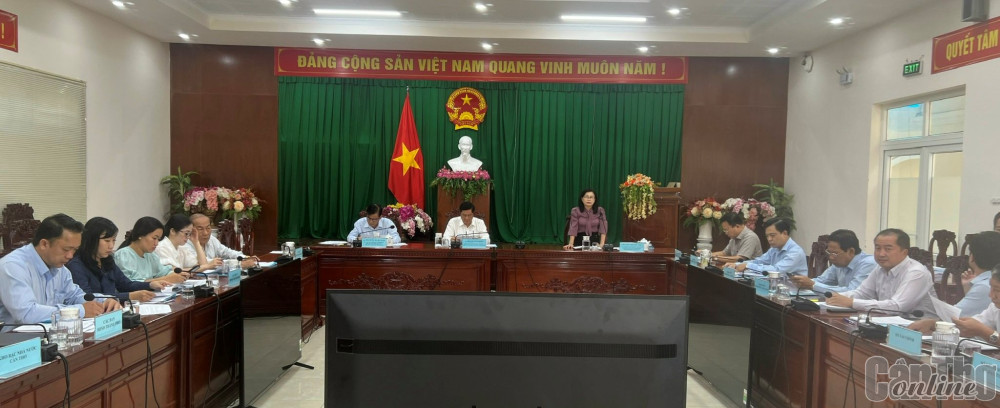 Khẩn trương rà soát lại số lượng cơ sở chăn nuôi nằm trong khu vực không được phép chăn nuôi