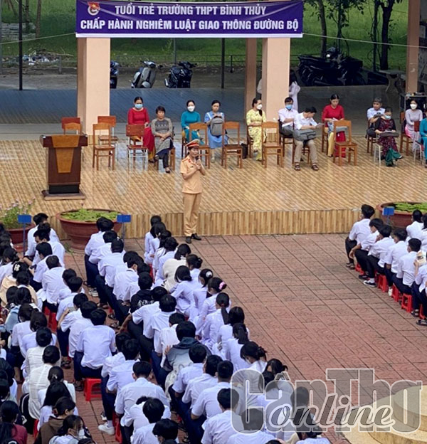 Nỗ lực tuyên truyền an toàn giao thông trong trường học - Báo Cần Thơ Online