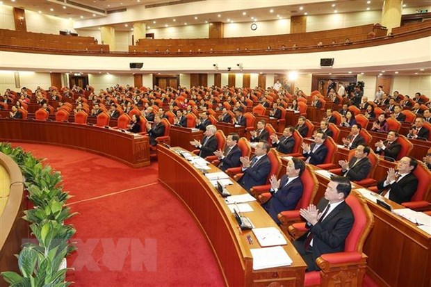Tiếp tục thực hiện những vấn đề lớn ở tầm mức mới với quyết sách mới