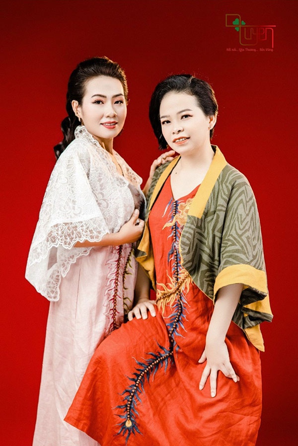 Nhà thiết kế Ngô Ngọc Tuyền & Thiện Trần 'nâng tầm' giá trị áo dài truyền thống tại Cần Thơ