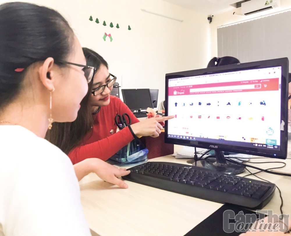 Nâng cao hiệu quả quản lý thuế đối với hoạt động thương mại điện tử Mua sắm trực tuyến trở thành xu hướng được nhiều người tiêu dùng ưa chuộng hiện nay.