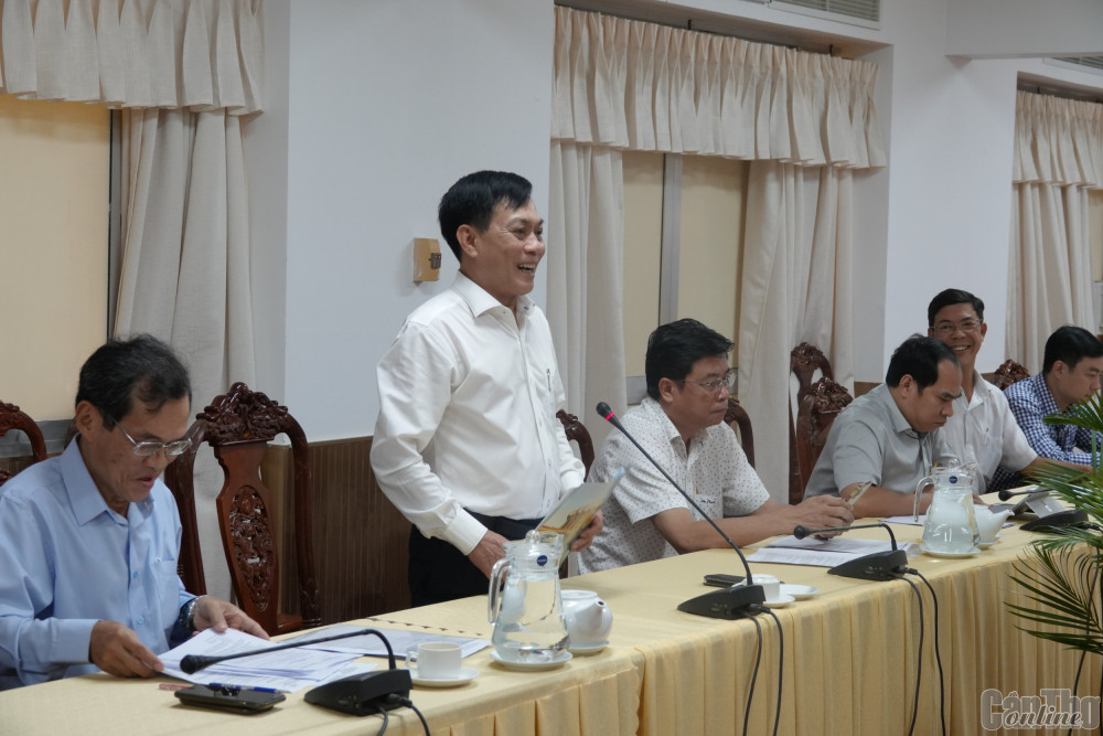  Ông Nguyễn Ngọc Hè phát biểu tại cuộc họp. Ảnh: DUY KHÔI