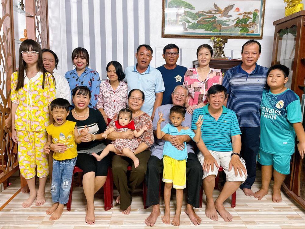 Các thành viên dâu, rể trong gia đình cô Việt Anh luôn quan tâm, yêu thương nhau. Ảnh: Gia đình cung cấp