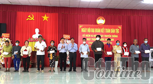 Huyện Vĩnh Thạnh tổ chức Ngày hội Ðại đoàn kết toàn dân tộc