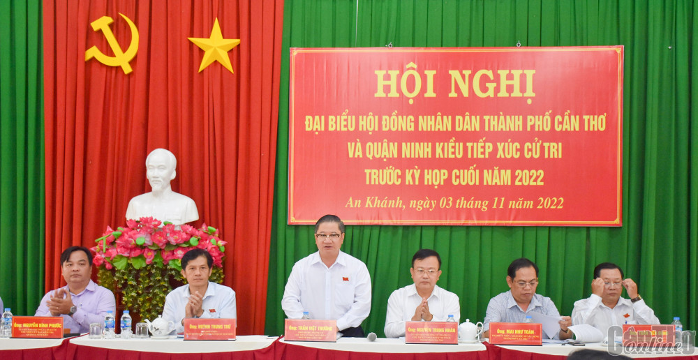 Đại biểu HĐND TP Cần Thơ và quận Ninh Kiều tiếp xúc cử tri tại phường An Khánh, quận Ninh Kiều. Ảnh: X.ĐÀO