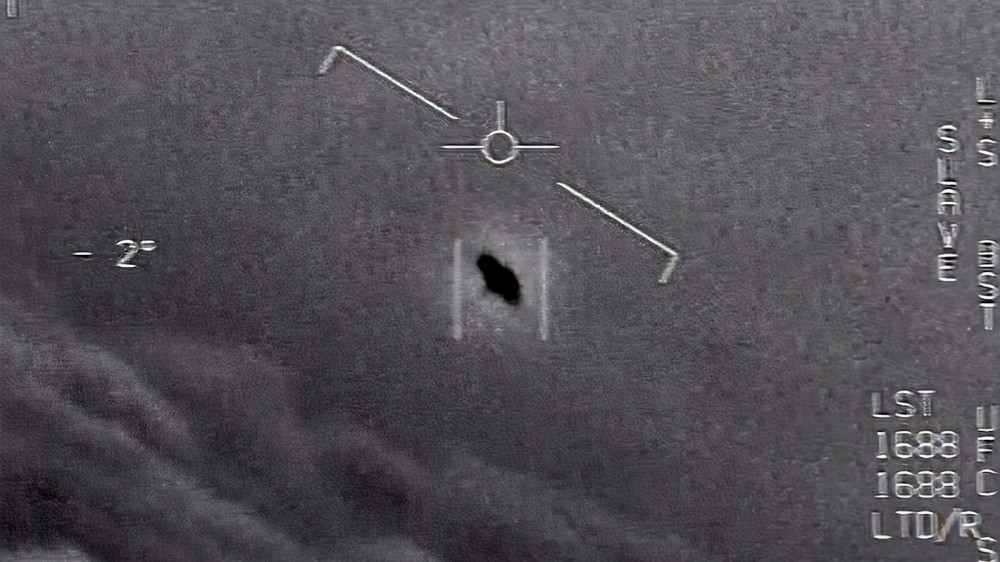 Hình ảnh từ một video do Bộ Quốc phòng Mỹ cung cấp về một UFO . Ảnh: AP