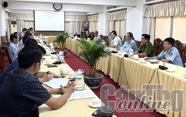 Nỗ lực tìm giải pháp để ổn định nguồn cung xăng dầu trên địa bàn thành phố