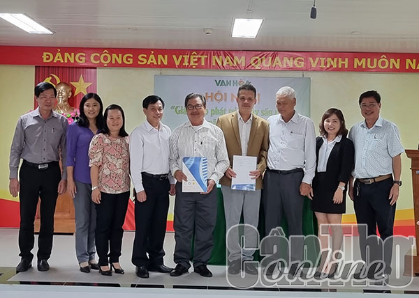 Thúc đẩy liên kết, hợp tác phát triển sản xuất và tiêu thụ sầu riêng