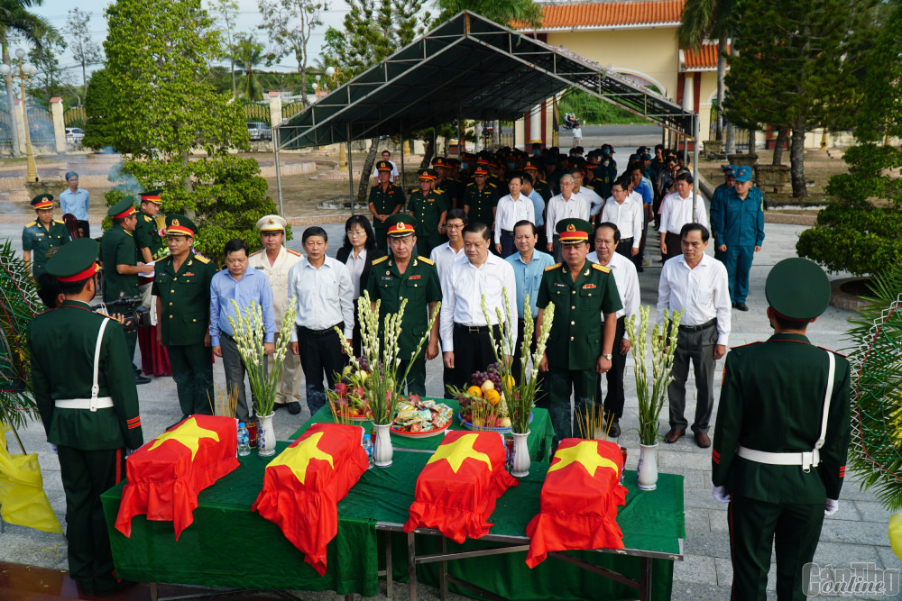 Tổ chức lễ truy điệu cải táng 4 hài cốt liệt sĩ