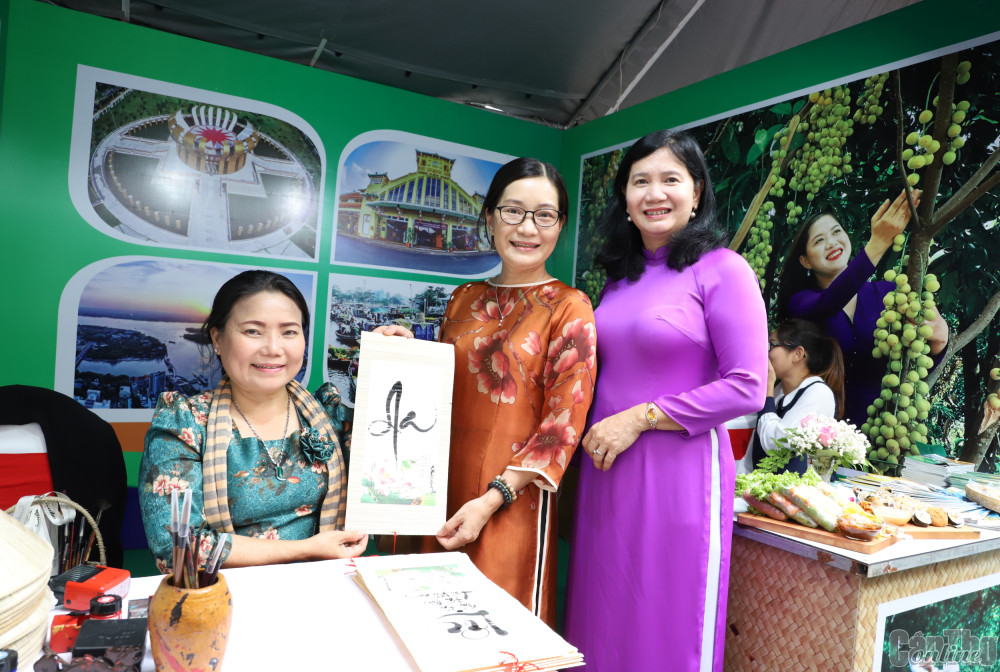 Họp mặt kỷ niệm 30 năm thiết lập quan hệ ngoại giao giữa Việt Nam và Hàn Quốc