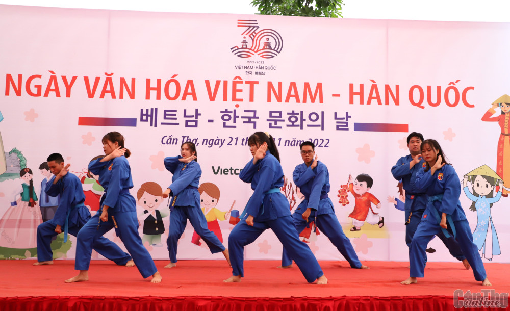 Họp mặt kỷ niệm 30 năm thiết lập quan hệ ngoại giao giữa Việt Nam và Hàn Quốc