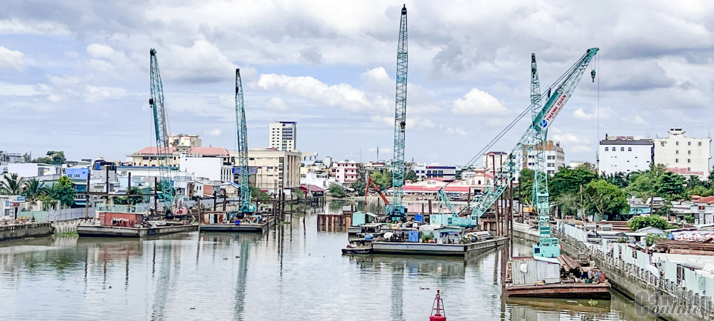 Gói thầu xây dựng âu thuyền Cái Khế thuộc dự án Phát triển TP Cần Thơ và tăng cường khả năng thích ứng của đô thị đang đẩy nhanh tiến độ thi công.