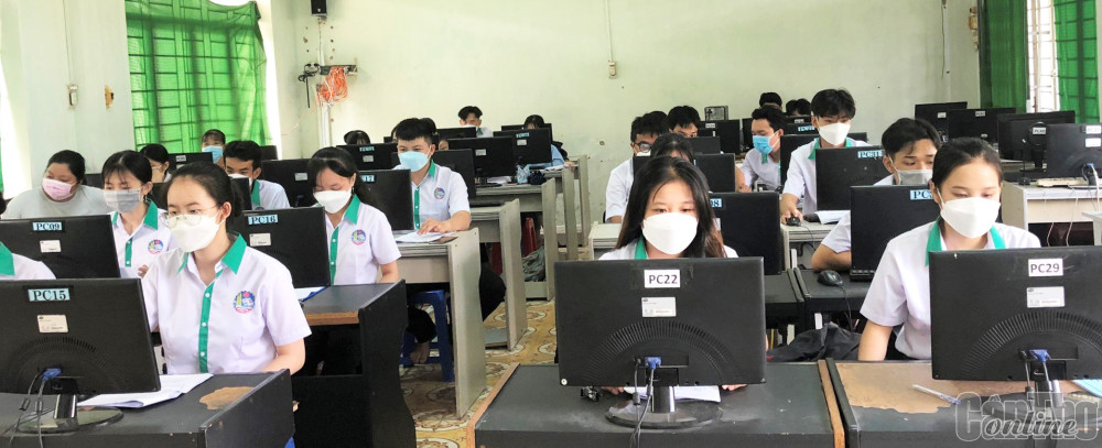 Trường Cao đẳng Cần Thơ tăng cường khai thác tiềm năng nghiên cứu khoa học Sinh viên Trường Cao đẳng Cần Thơ trong một buổi học.