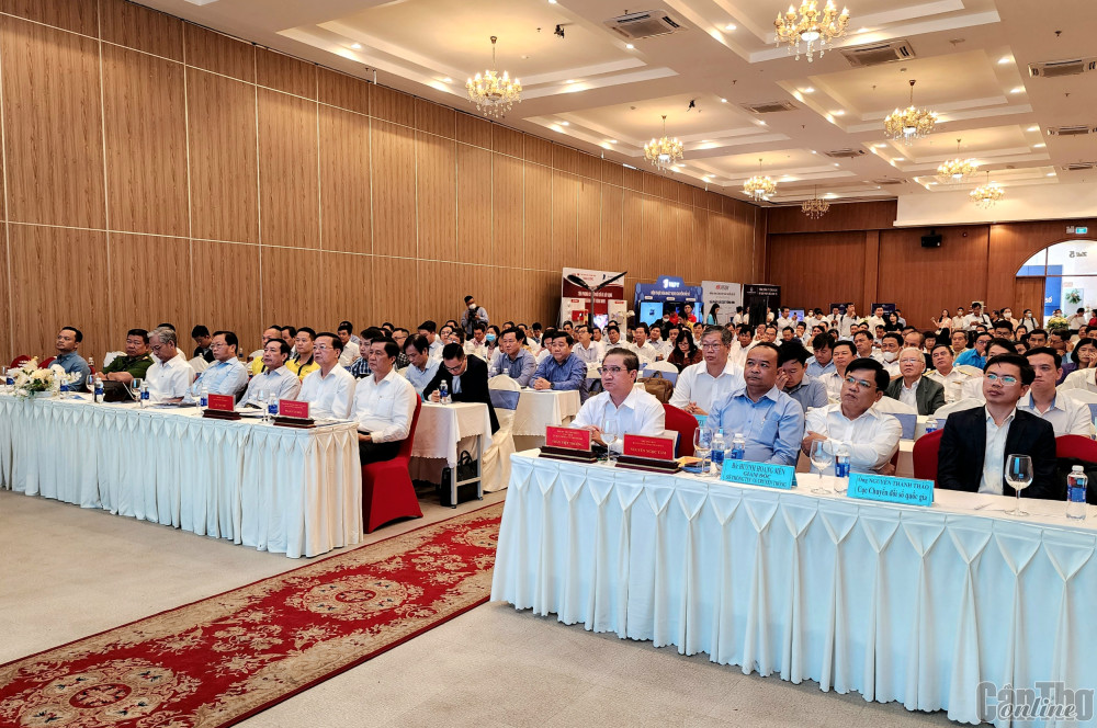 Hội thảo “Chuyển đổi số, phát triển nguồn nhân lực chuyển đổi số”