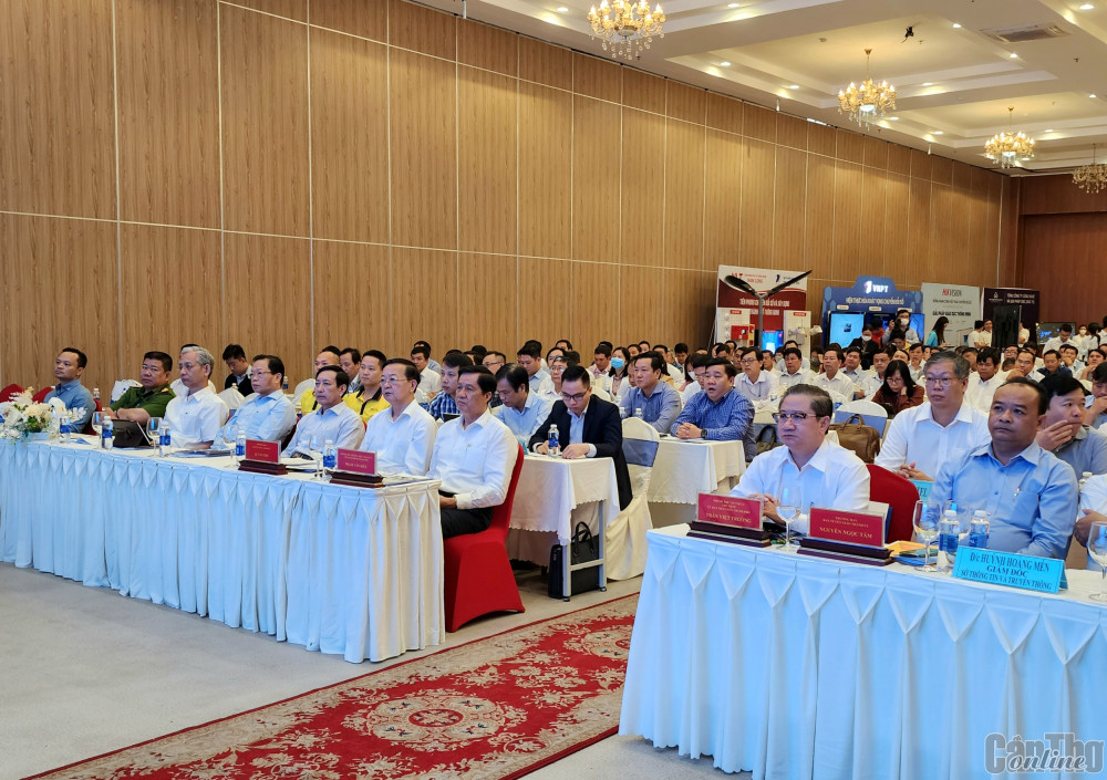 Hội thảo “Chuyển đổi số, phát triển nguồn nhân lực chuyển đổi số”