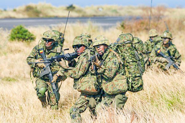 SDF trong một đợt diễn tập. Ảnh: Reuters