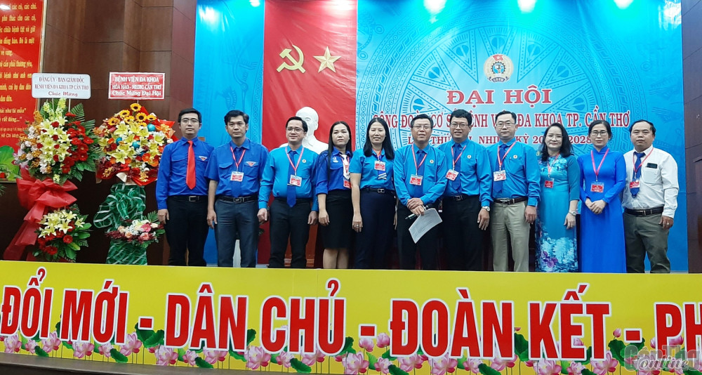 Ban Chấp hành Công đoàn cơ sở BV Đa khoa TP Cần Thơ nhiệm kỳ 2023-2028 ra mắt.