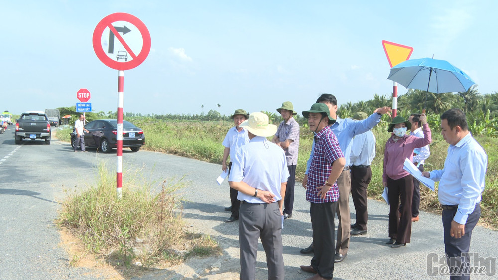 Khảo sát tình hình trật tự, an toàn giao thông tại các nút giao thông ở huyện Thới Lai