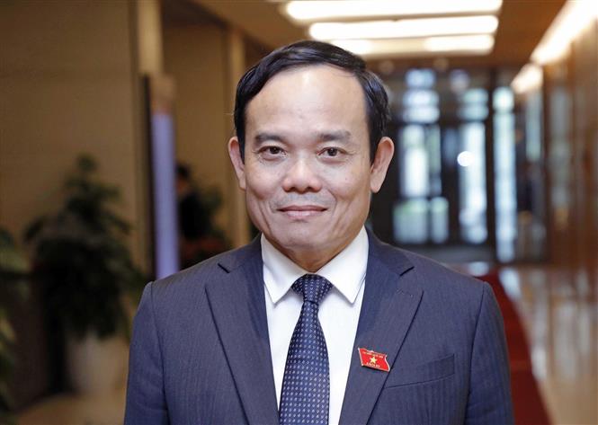 Quốc hội phê chuẩn bổ nhiệm hai Phó Thủ tướng Trần Lưu Quang và Trần Hồng Hà