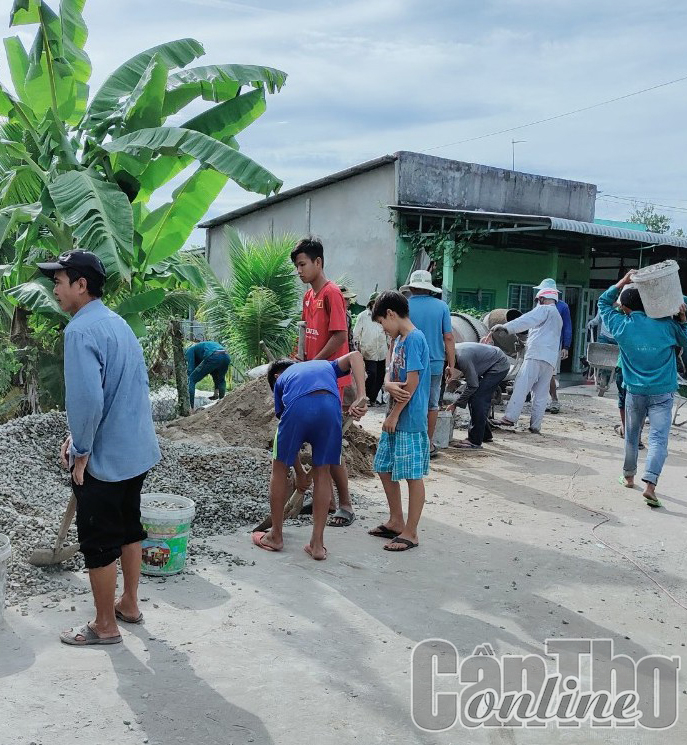 Phường Thới An Đông đẩy nhanh tiến độ xây cầu ở khu vực Thới Long và Thới Hưng nhằm bảo đảm an toàn giao thông cho nhân dân dịp Tết.