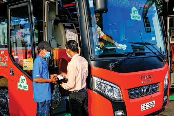 Hoạt động vận tải phục hồi tích cực