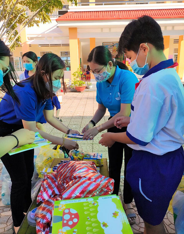 Chung tay thực hiện an sinh xã hội